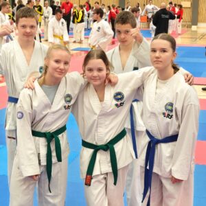 Vuosi 2025 kului kisaillessa